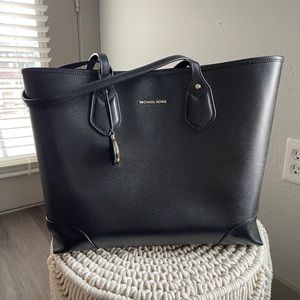 Michael KORS Jet Set Travel Large Saffiano Leather Tote Bag